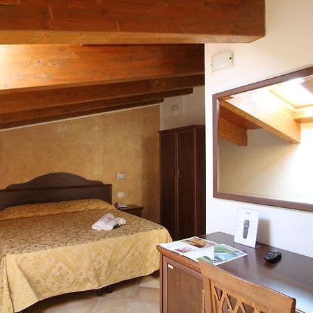 Country House Il Ponte Alba Adriatica Ngoại thất bức ảnh