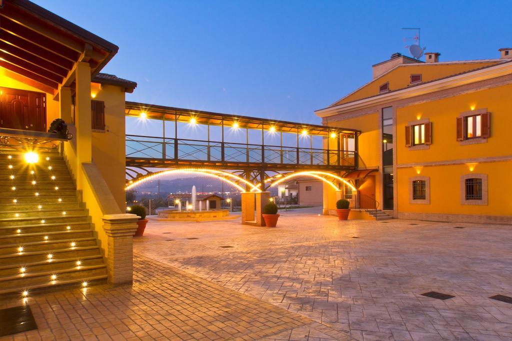 Country House Il Ponte Alba Adriatica Ngoại thất bức ảnh