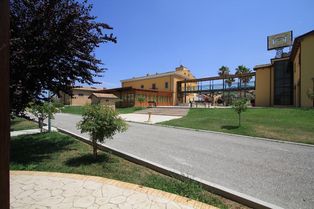 Country House Il Ponte Alba Adriatica Ngoại thất bức ảnh